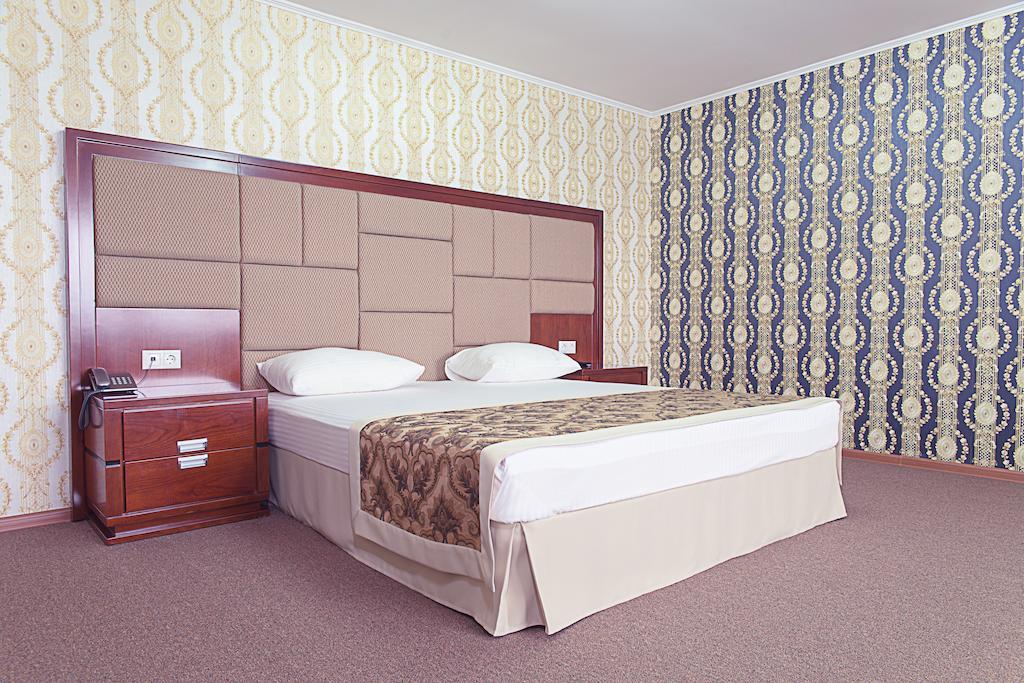 Sky Hotel Krasnojarsk Exteriér fotografie